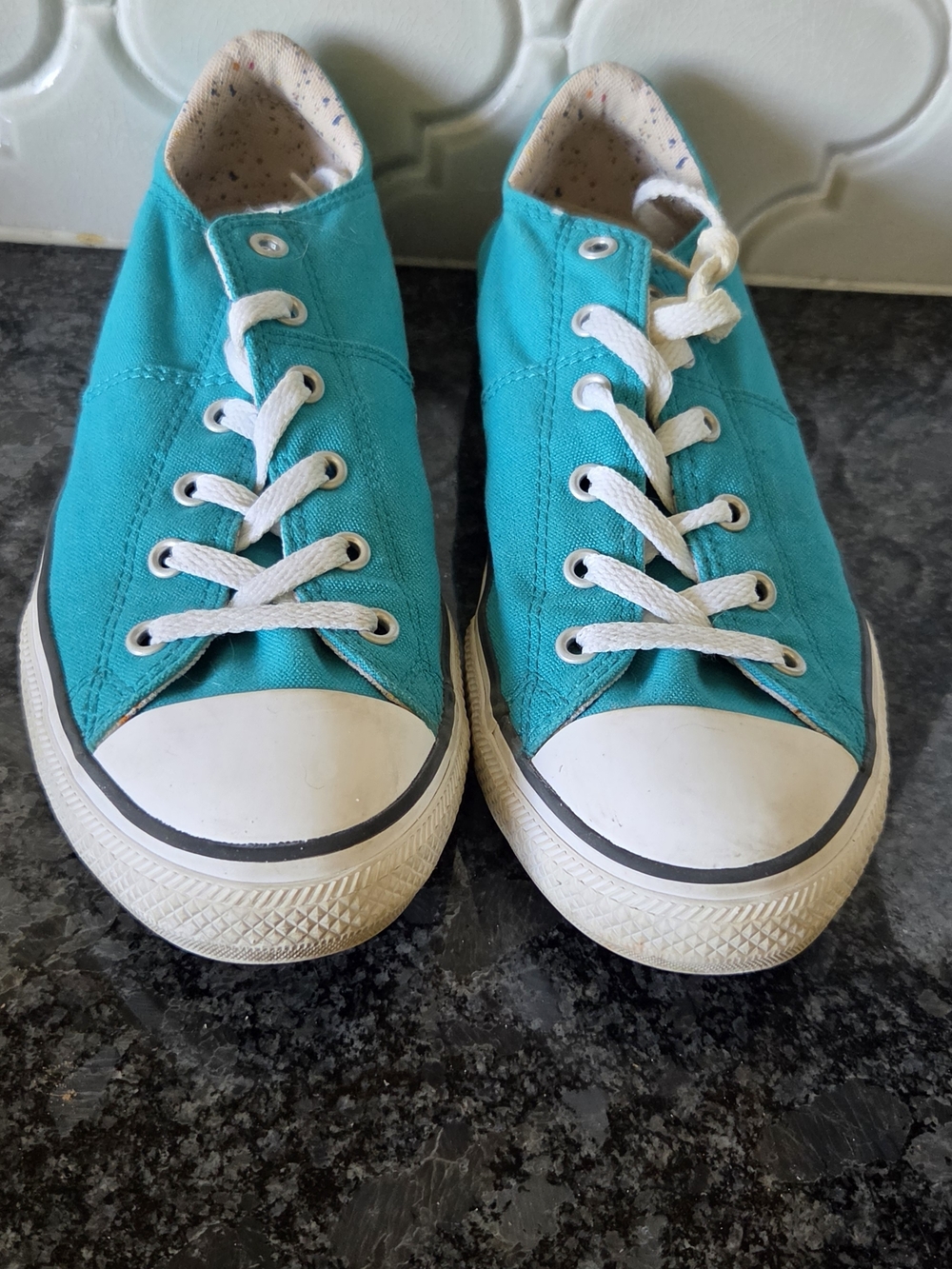 Converse Padded Madion Yoigh Junior 6 Or Women's 8 Low-top Canvas